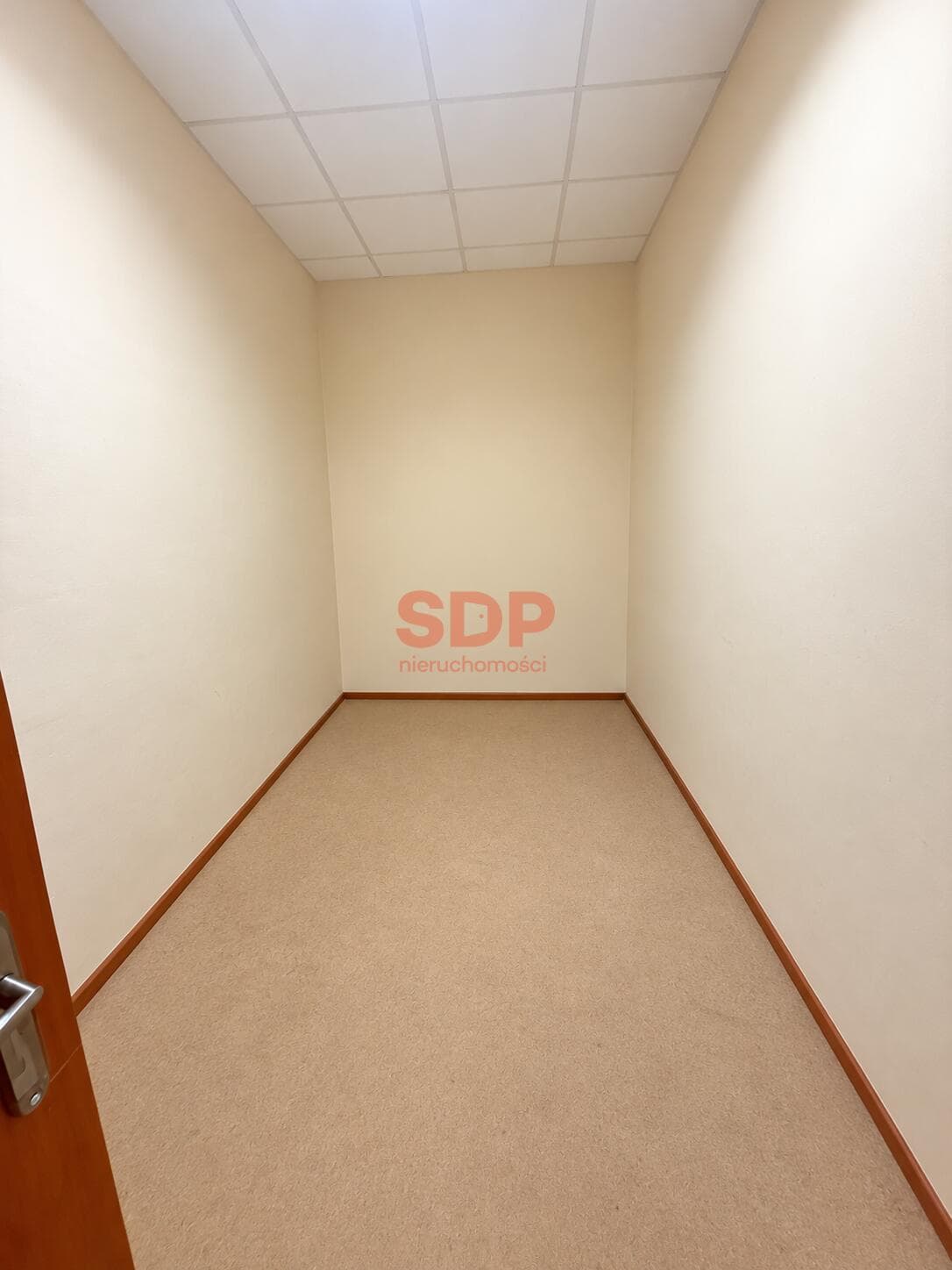 Lokal na wynajem w centrum mista | 10,39 m2 – kuva 1