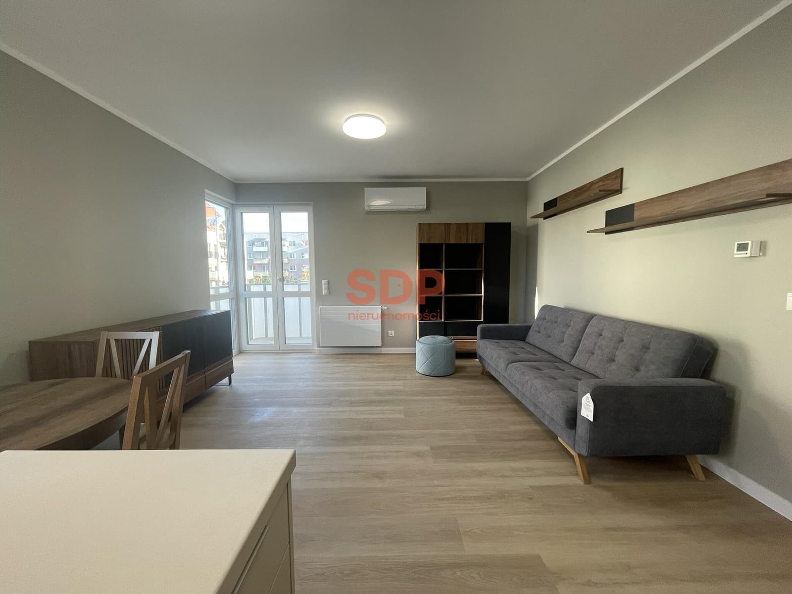 Przestronne 3 pokoje z balkonem i garażem – Wrocław, Krzyki (75m²) – 1. kép