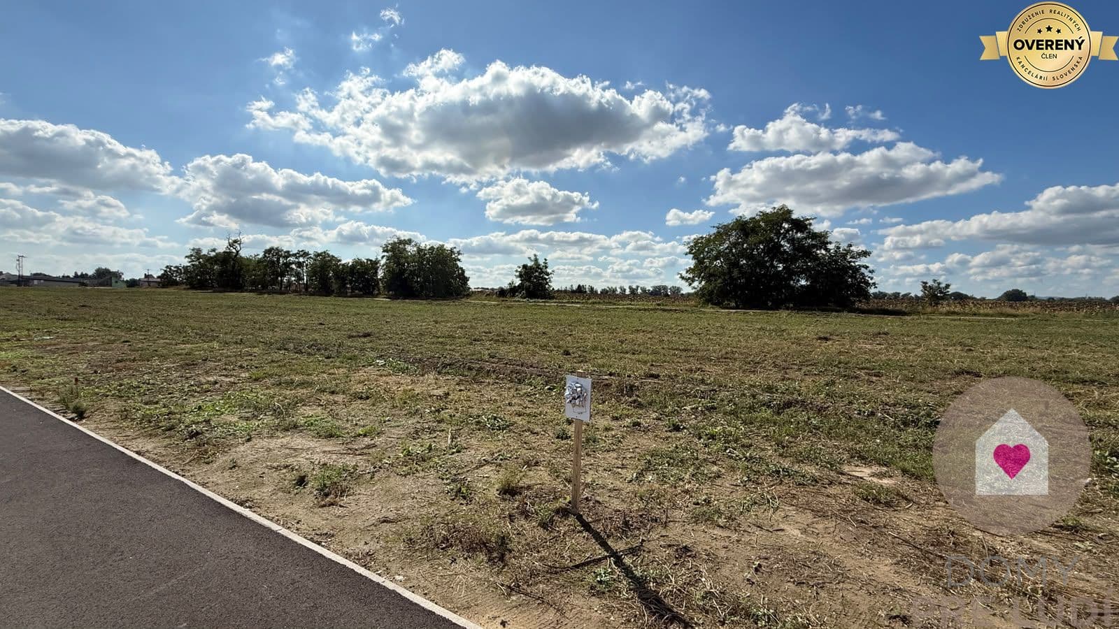 4-IZBOVÝ RD V DVOJDOME V NOVEJ DEDINKE | 88,56 m² | POZEMOK 374,5 m²
