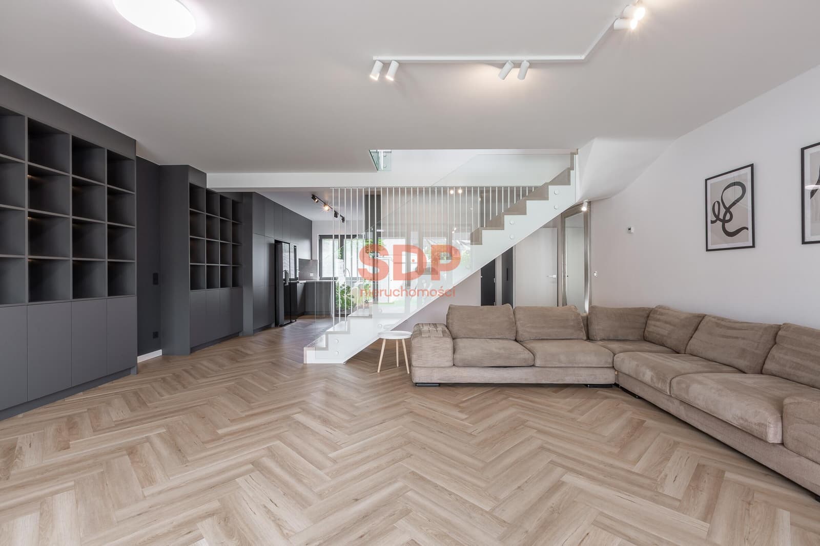 Nowoczesny szereg, 131 m2 | 5 pokoi | zielone tereny | Wojszyce