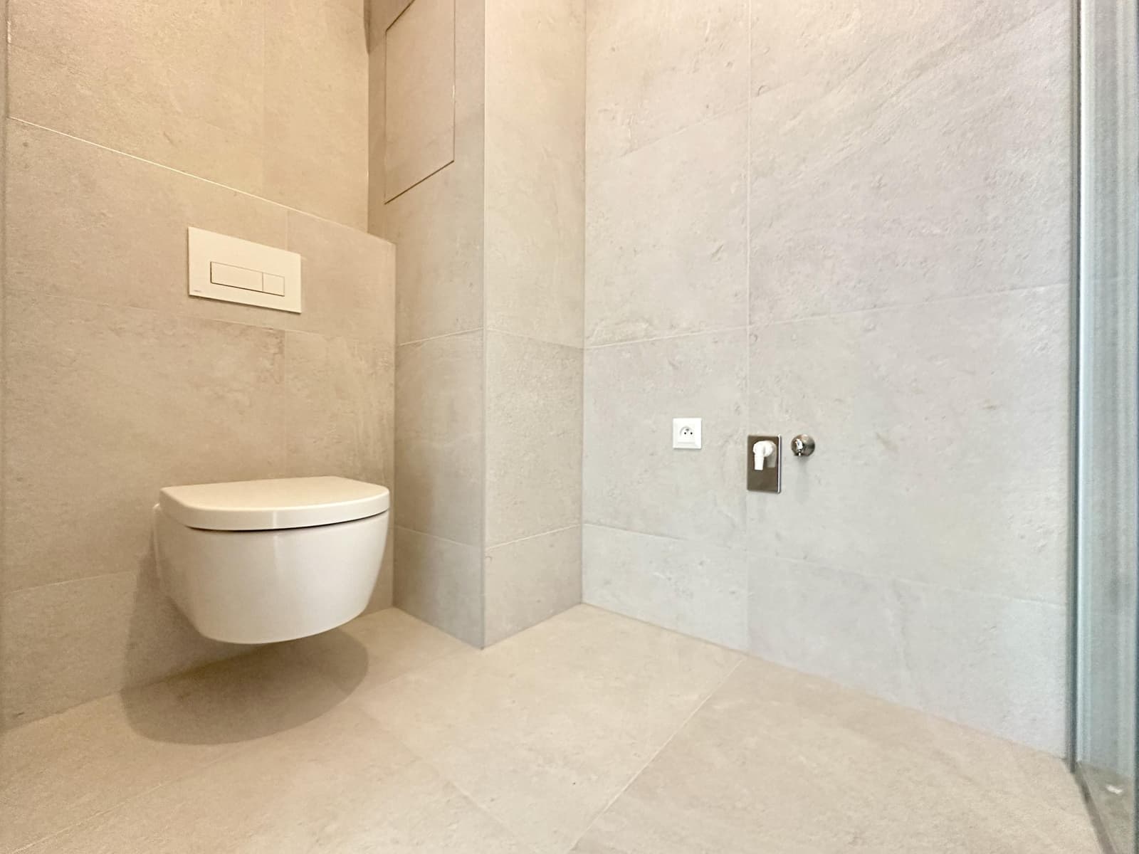 moderný a prakticky 2i apartmán - kancelária, s odpočtom DPH, v novostavbe AGÁTY - Obrázek 12