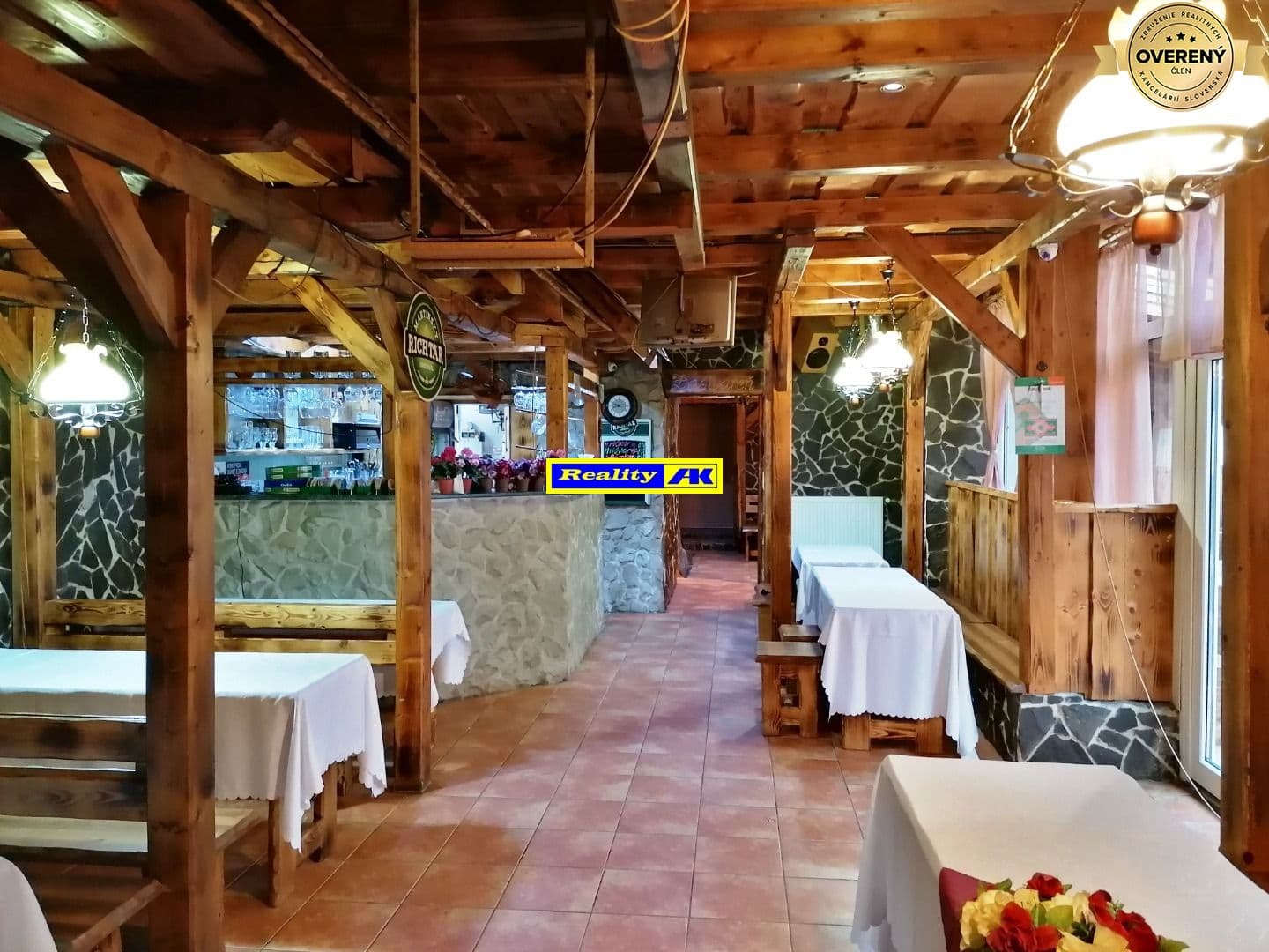 Pohostinstvo na predaj s kompletným zariadením Martin Ľadoveň - Image 1