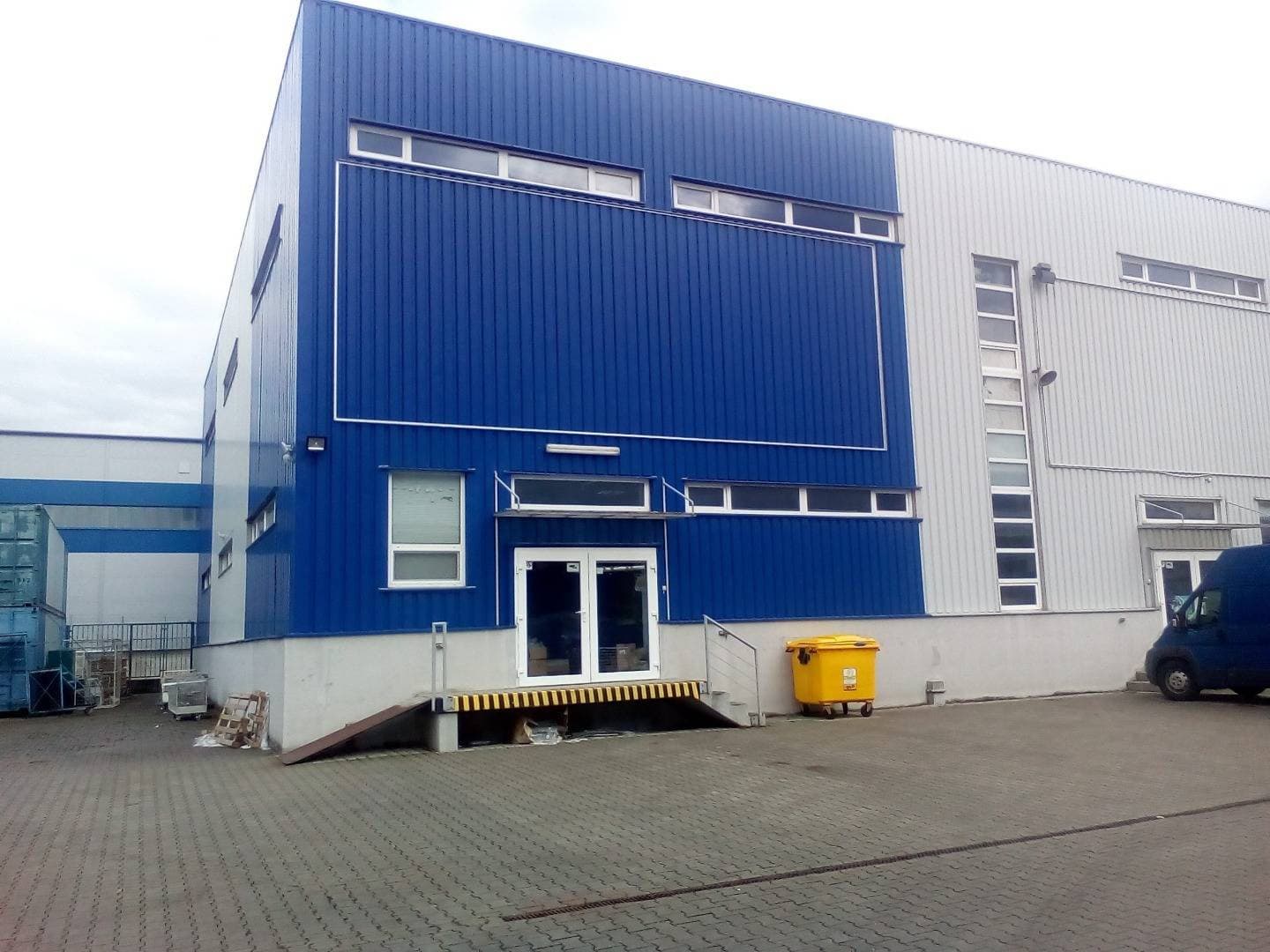skladová hala, obchodný priestor, 270 m2, BA III - Obrázek 1