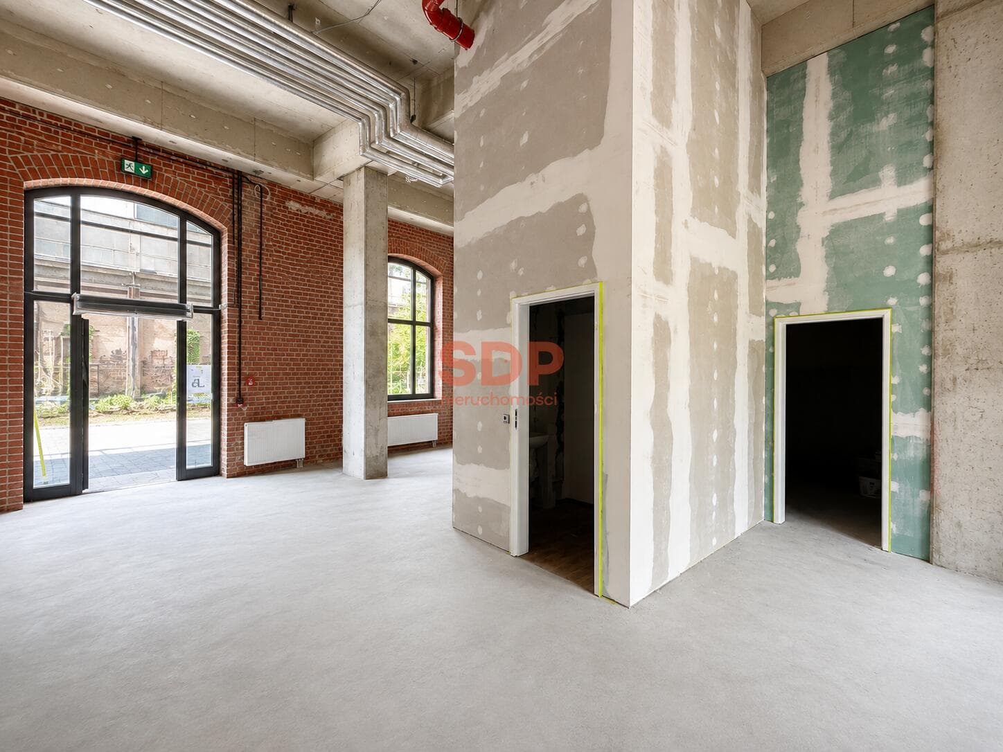 Lokal usługowy 87 m² z witrynami | Krakowska | Parking - Image 1