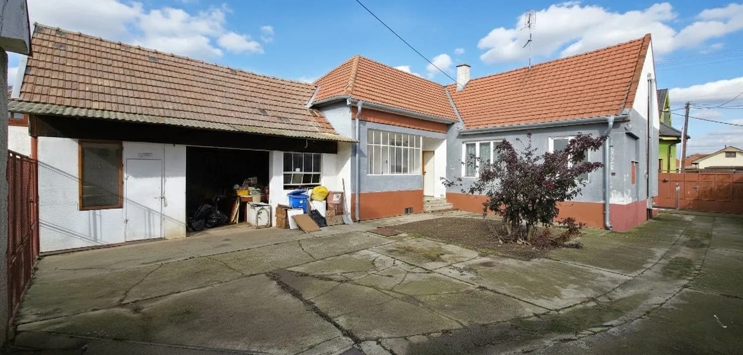 Rezervovaný/PNORF – 4i + kk rod. dom, 2x garáž, veľká záhrada, ul. Ľ. Štúra v Maduniach - Bild 10