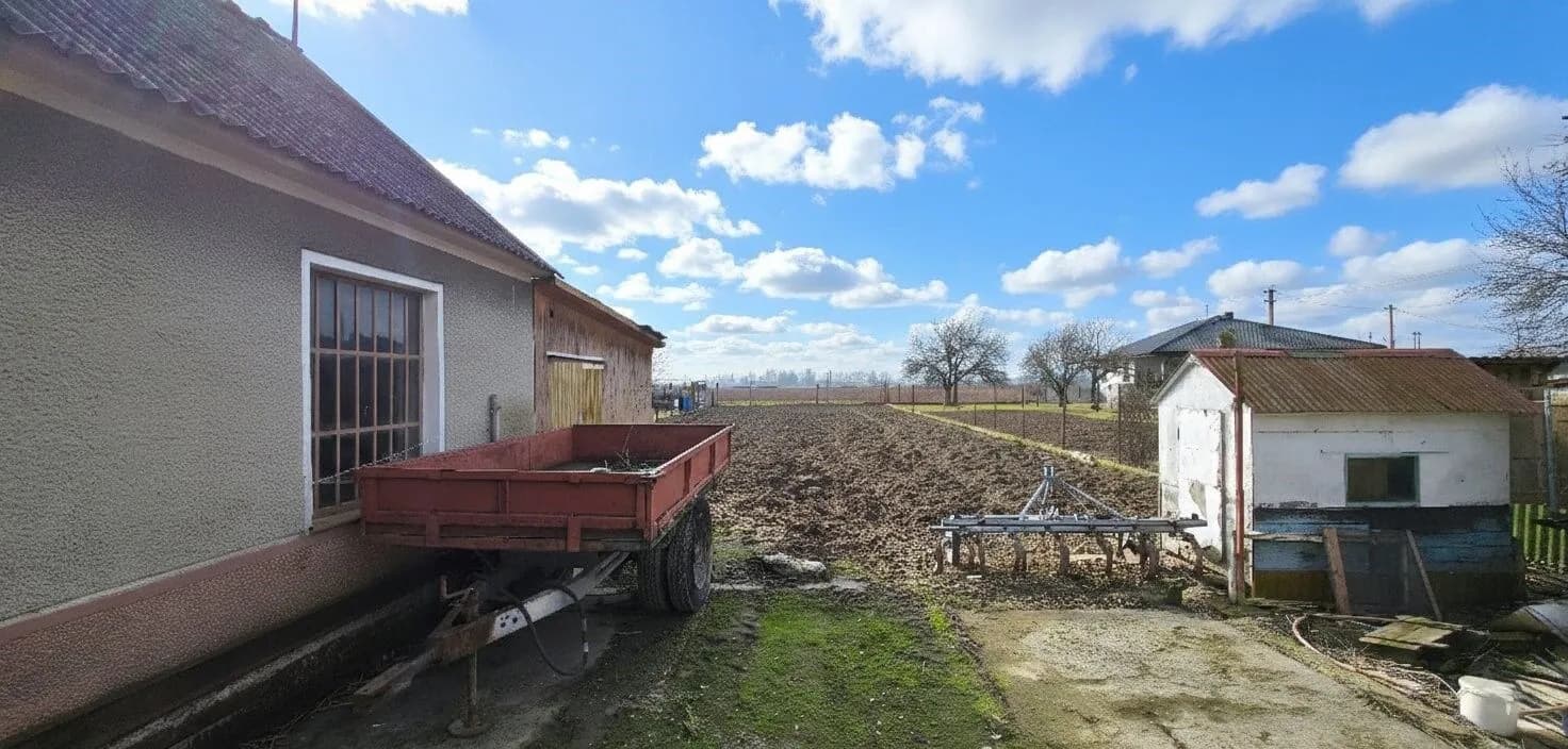 Rezervovaný/PNORF – 4i + kk rod. dom, 2x garáž, veľká záhrada, ul. Ľ. Štúra v Maduniach - Bild 24
