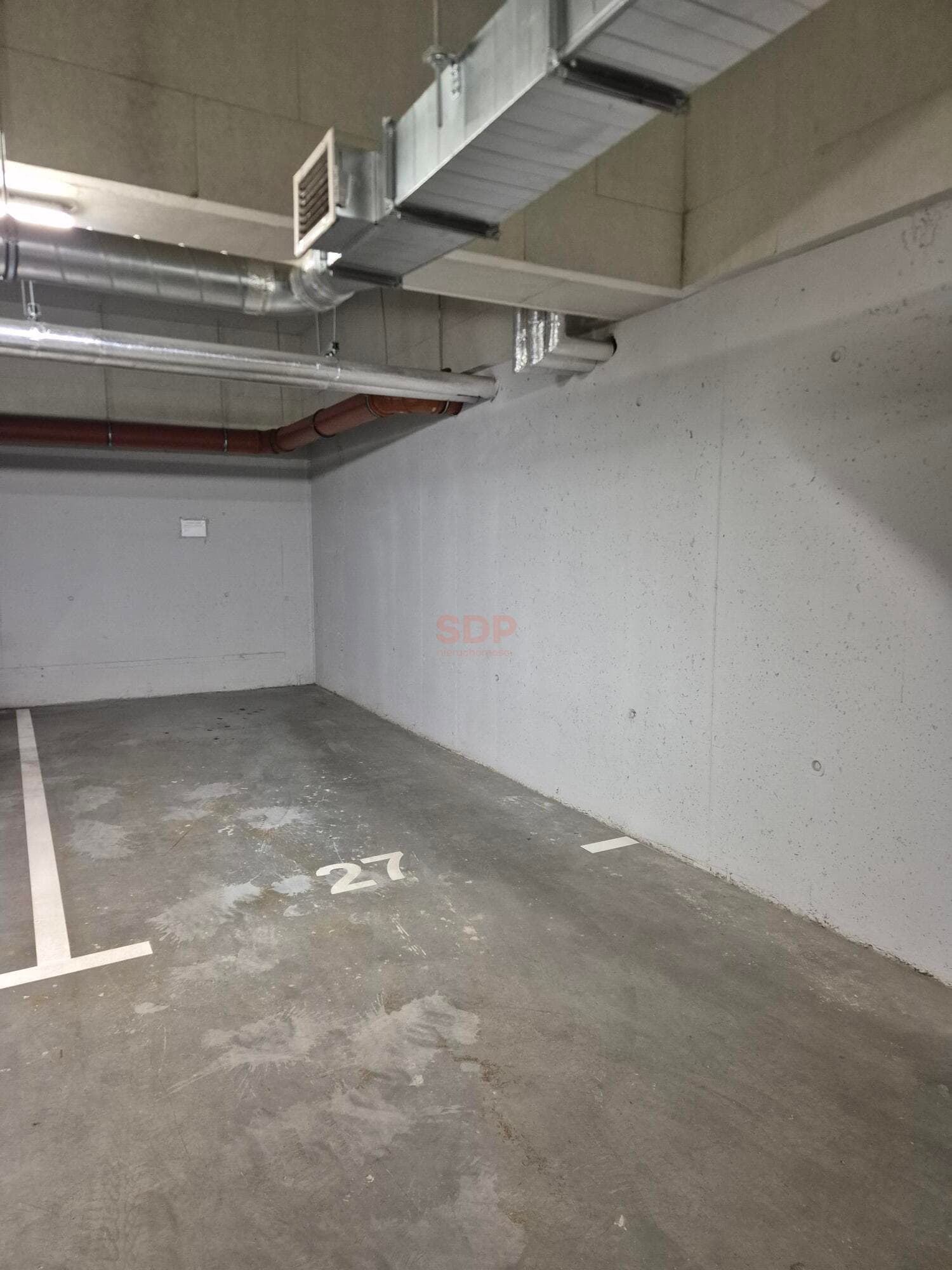 Miejsce postojowe w garażu podziemnym przy ul. Braniborskiej - Imagen 1