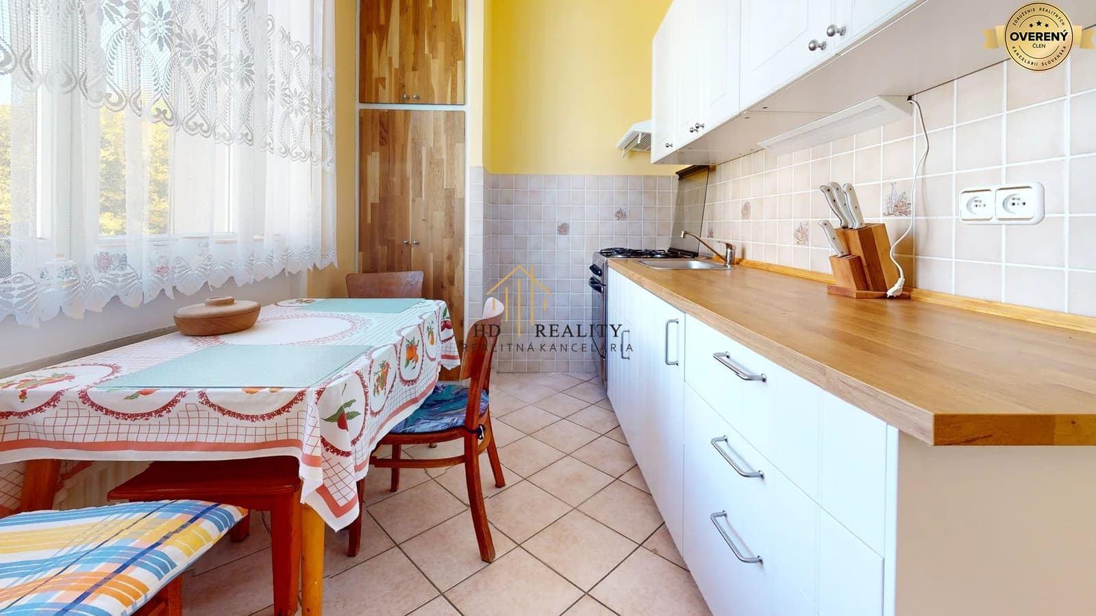 HD Reality, predaj slnečného 2izbového bytu v Brezne, centrum – billede 1